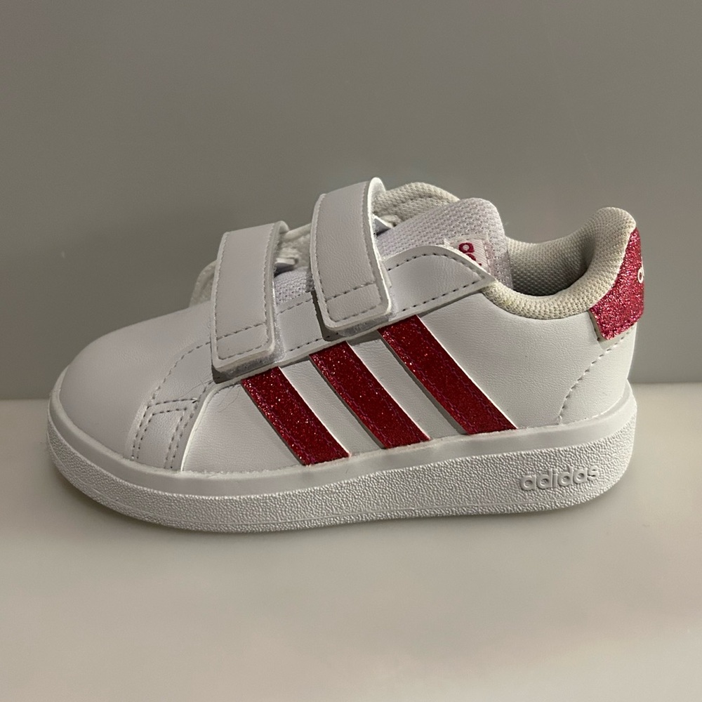 New Adidas Grand Court 2.0 White Pink Kids Sneakers - Size 8K / EU25 NIB